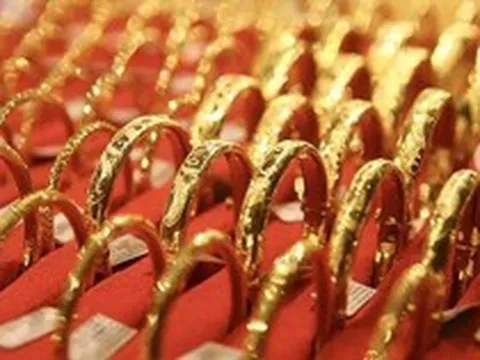 Tuần qua (1/6 - 7/6): Giá vàng SJC, vàng nhẫn giảm gần 10 triệu đồng/lượng, người mua lỗ nặng