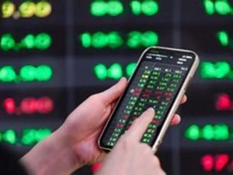 Thị trường chứng khoán Việt Nam: P/E đang ở mức thấp, nhưng định giá chưa đủ hấp dẫn