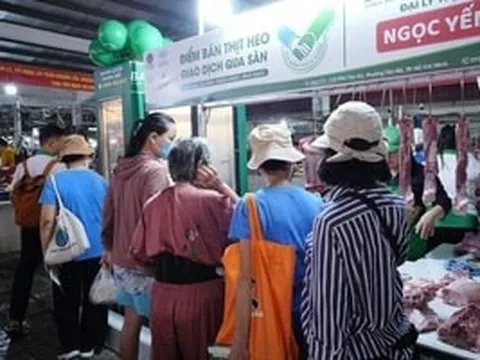 Địa phương tiêu thụ thịt heo lớn nhất nước thí điểm hình thức bán thịt mới, tiểu thương nô nức ủng hộ