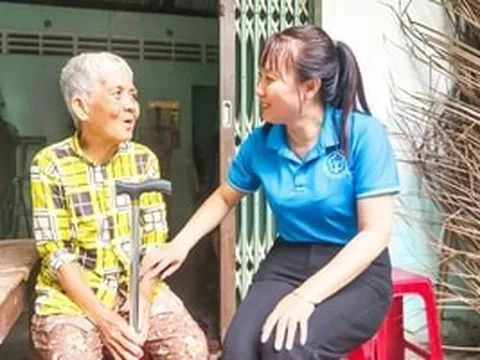 Mỗi người cao tuổi trước ngày 13/6 sẽ được nhận 2.800.000 đồng tiền mặt cùng quà: Nhân dịp gì, áp dụng tại địa phương nào?