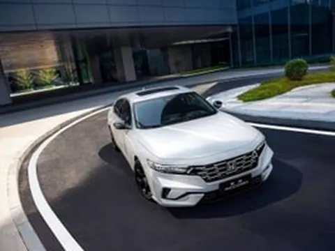 Lộ ảnh sedan 'con cưng' của Honda trước ngày ra mắt: Diện mạo sắc sảo và cao cấp, bổ sung loạt tiện nghi