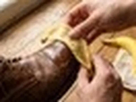 Mẹo làm sạch giày da tại nhà, trả lại vẻ bóng đẹp như ban đầu