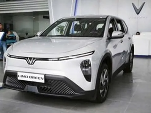 Cùng là MPV 7 chỗ, sau 1 năm sử dụng VinFast Limo Green bất ngờ làm điều mà Mitsubishi Xpander không thể có được
