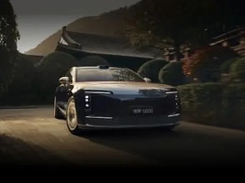 Maextro S800 lộ diện: Nước cờ siêu sang của Huawei đe dọa Maybach
