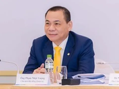 NĐT trong nước bất ngờ tung 2.300 tỷ mua cổ phiếu Vingroup