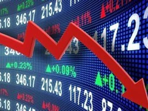 Cổ phiếu bất động sản “lao dốc”, VN-Index rung lắc dữ dội trong phiên 17/6