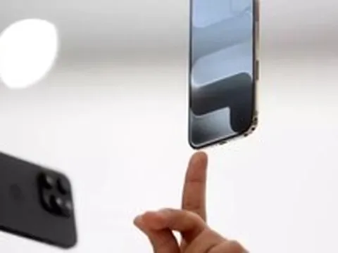 Sắp tăng giá iPhone