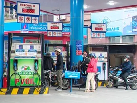 Tin vui: Giá xăng E10 giảm chỉ còn hơn 20.000 đồng/lít