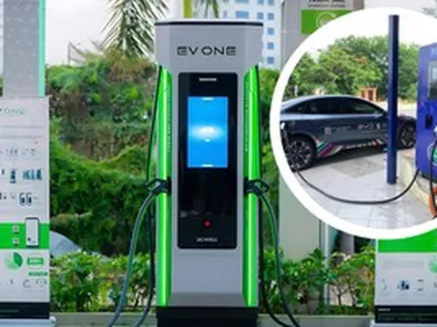 Lời giải cho bài toán phân mảnh thị trường hạ tầng trạm sạc xe điện Việt Nam