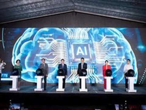 “AI Thực chiến” mùa 2: Techcombank tiếp tục tài trợ giải thưởng “Điều kỳ diệu” tới 1 triệu USD, Tiến sĩ AI Phạm Hy Hiếu trực tiếp làm Ban Giám khảo