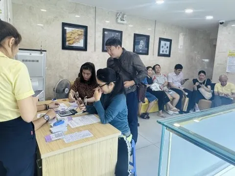 Giá vàng SJC giảm 4 triệu đồng/lượng