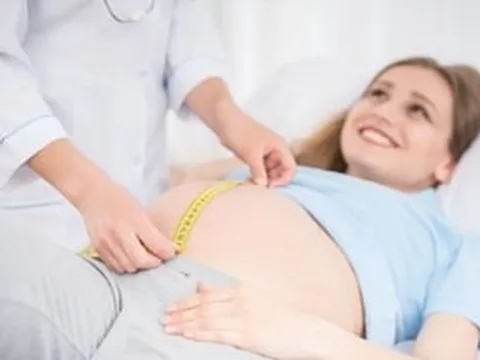 Phụ nữ sinh con thứ hai lưu ý quy định mới từ ngày 1/7/2026