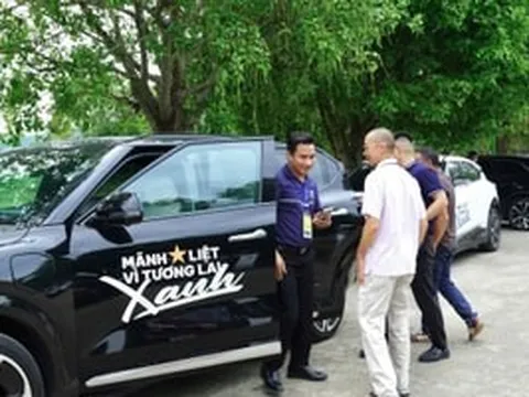 Khách hàng Nghệ An xếp hàng lái thử VinFast VF 5: Nhỏ gọn nhưng đủ chất, lái đã, lời ngay từ lúc xuống tiền
