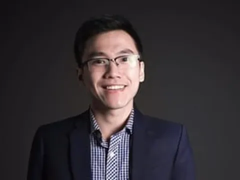 Phó Giáo sư trẻ nhất tỉnh là ‘chảo lửa túi mưa’ 28 tuổi nhận bằng Tiến sĩ, hiện là Phó Trưởng phòng của Đại học Việt Nam trong top 770 thế giới