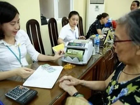 Mỗi người đủ 60 tuổi sẽ được nhận tiền 2.200.000 đồng/tháng, ai sẽ được hưởng, thủ tục ra sao và áp dụng tại địa phương nào?