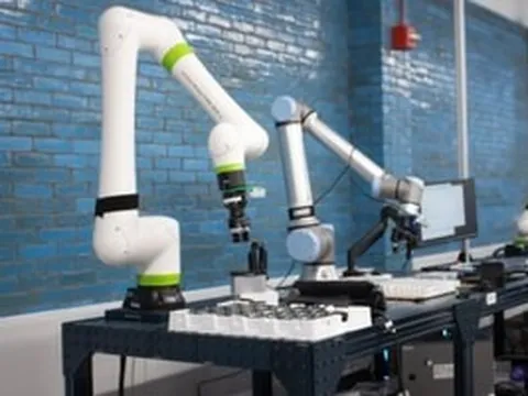 Một hãng xe lớn quyết định sa thải 1.000 lao động, thay thế bằng 50 robot