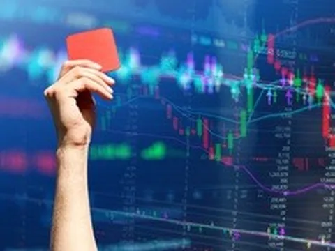 HNX đình chỉ giao dịch loạt cổ phiếu UPCoM, nổi bật Lộc Trời và Rạng Đông Holding