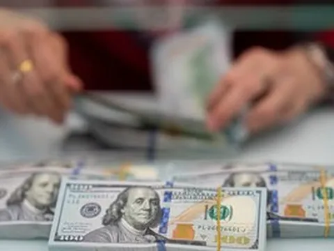 Tỷ giá hôm nay 25/6: USD ngân hàng đồng loạt tăng, tỷ giá trung tâm nối dài đà đi lên