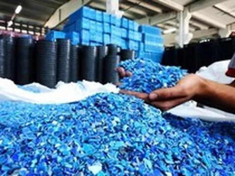 Vietcap: Giá PVC có thể bước vào chu kỳ phục hồi, biên lợi nhuận quý 2 một "ông lớn" ngành nhựa duy trì mức cao