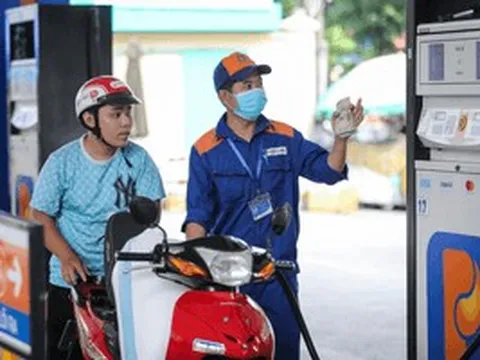 Tin vui: Giá xăng giảm còn hơn 19.000 đồng/lít