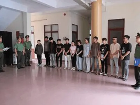 Bắt giam 12 đối tượng mua bán trái phép 3.500 tài khoản ngân hàng