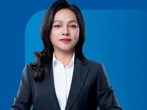 Bà Nguyễn Đức Thạch Diễm: Đừng để danh thiếp đánh lừa giá trị của chính mình
