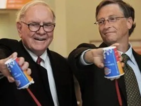 Tình bạn 30 năm rạn nứt, Warren Buffett từ chối tiếp tục quyên góp cho Quỹ Gates: Họ sẽ không được nhận thêm 1 xu!