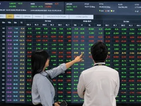 Lợi suất trái phiếu Chính phủ lên cao nhất 3 năm: ‘Lãi suất phi rủi ro’ có khiến P/E của VN-Index bớt ‘rẻ’?