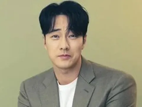 Sức hút quý ông tuổi trung niên của So Ji Sub