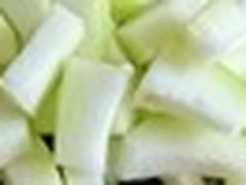 Mùa hè, thứ cần "dọn dẹp" nhất không phải mạch máu mà là đường ruột: 3 loại rau đúng mùa càng ăn càng nhẹ bụng, mát người