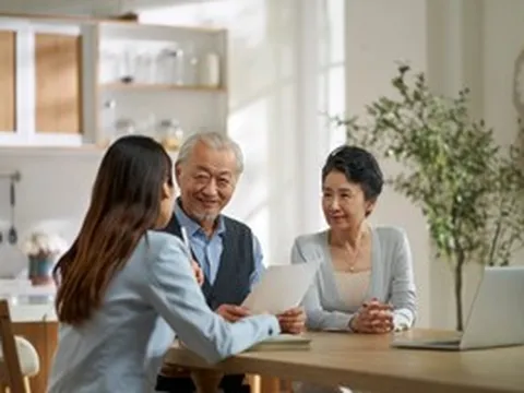 Ép khách hàng vay vốn mua bảo hiểm, Ngân hàng Nhà nước nói gì?