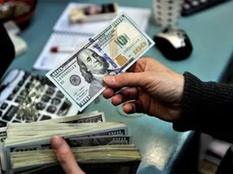 Tỷ giá hôm nay 3/7: Tỷ giá trung tâm giảm, USD tại Vietcombank và BIDV cùng đi xuống