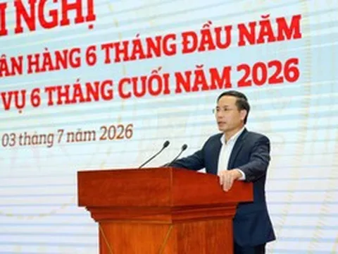 Thống đốc NHNN Phạm Đức Ấn yêu cầu các ngân hàng tiếp tục giảm lãi suất