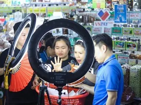 Sàn thương mại điện tử đồng loạt siết định danh người bán