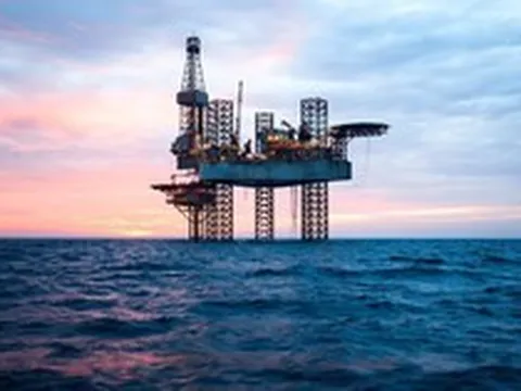 Đã có ‘khách sộp’ mới tìm mua dầu Iran: Là nền kinh tế 4.000 tỷ USD, kho dự trữ dầu lớn thứ 3 thế giới