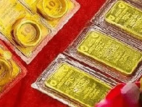 Vì sao nhiều người mua vàng bị lỗ nặng vẫn chưa muốn bán?