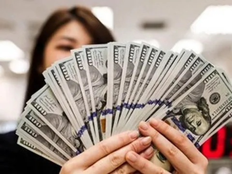 Đồng USD ghi nhận tuần giảm mạnh nhất 3 tháng, kỳ vọng Fed tăng lãi suất hạ nhiệt