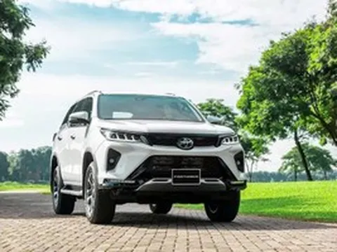 Một thời 'vua' SUV, Toyota Fortuner nay nói lời chia tay với bản máy dầu