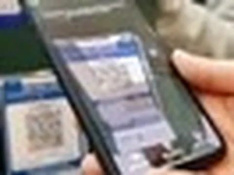 Cơ quan Thuế yêu cầu BIDV, Agribank, VietinBank, MB... trừ tiền, phong toả tài khoản ngân hàng của loạt người nộp thuế có tên sau đây