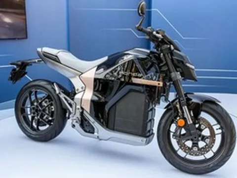 Honda vừa mở bán mô tô điện đầu tiên, đắt ngang xe hơi