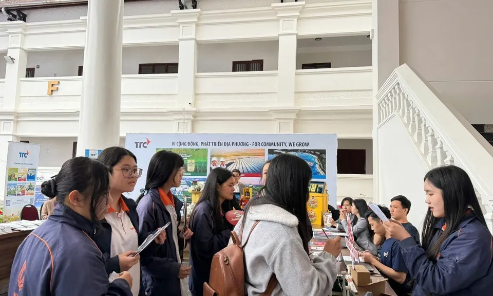 TTC Day 2025: Kết nối nhà trường và doanh nghiệp, mở rộng cơ hội nghề nghiệp cho học sinh - sinh viên